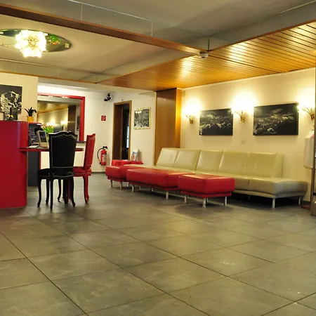Hotel Weisses Kreuz Entrelagos