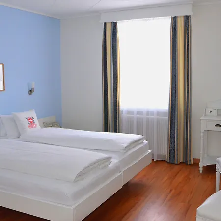Weisses Kreuz Hotel Entrelagos