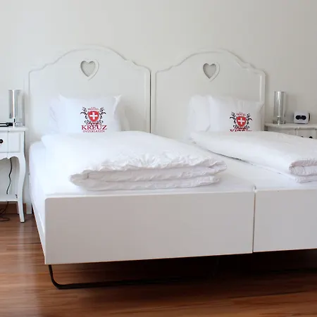 바이세스 크로이츠 호텔 3*