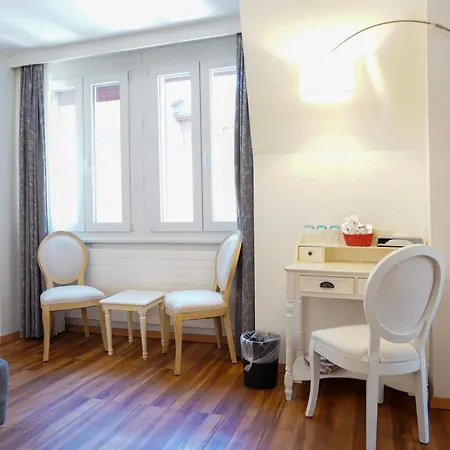 Weisses Kreuz Hotel 3*