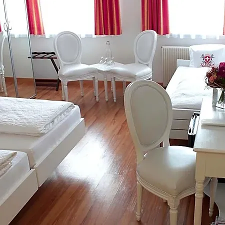 Otel Weisses Kreuz