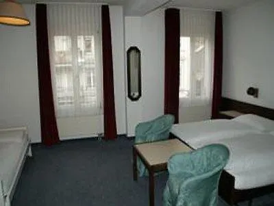Hotel Weisses Kreuz 3*