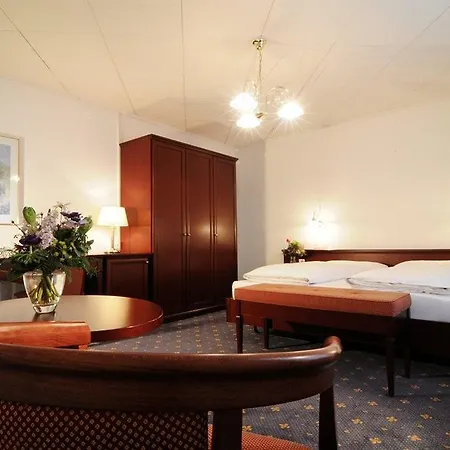 Hotel Weisses Kreuz Entrelagos