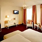 Hotel Weisses Kreuz 3*