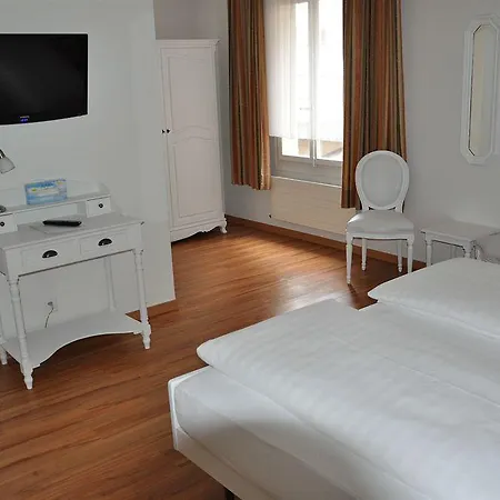 Hotel Weisses Kreuz 3*