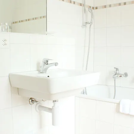 Weisses Kreuz Otel Interlaken