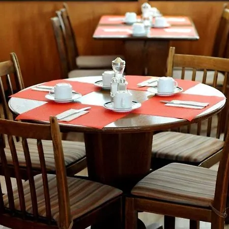 Otel Weisses Kreuz 3*